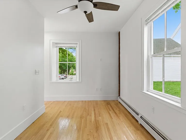 16 Central St #2 — Photo 13