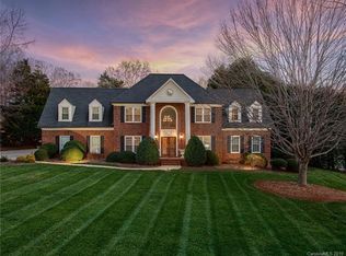 4301 Horseshoe Bnd, Matthews, NC 28104