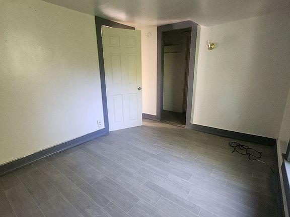 4th image of 550 E 5th St #2