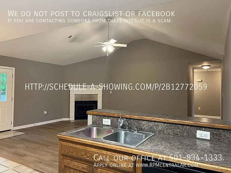 504 Hawthorne St — Photo 8