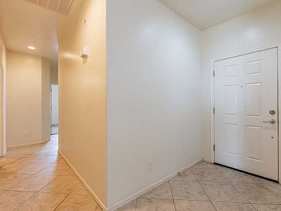5th image of 2197 N Potomac Ct