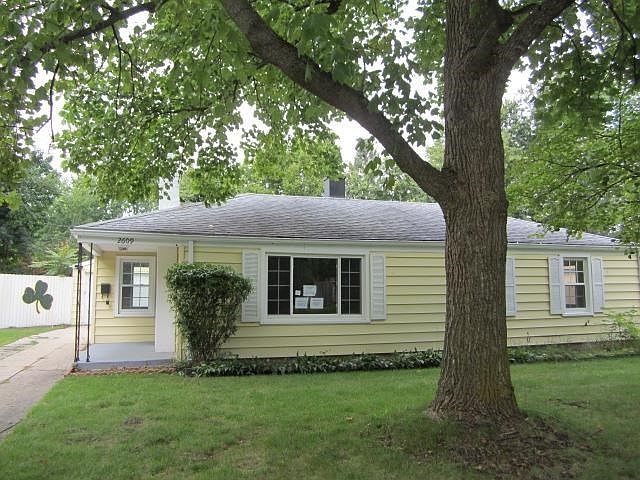 1st image of 2609 Sampson St