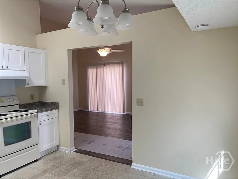 222 Forest Ridge Dr — Photo 8