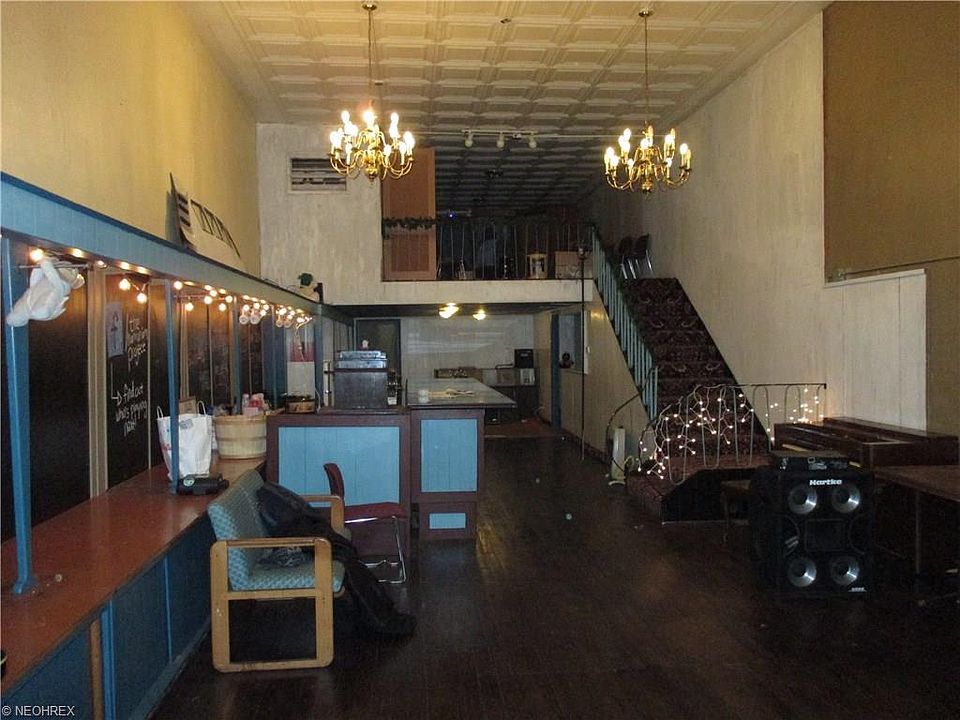 2nd image of 336 Market St