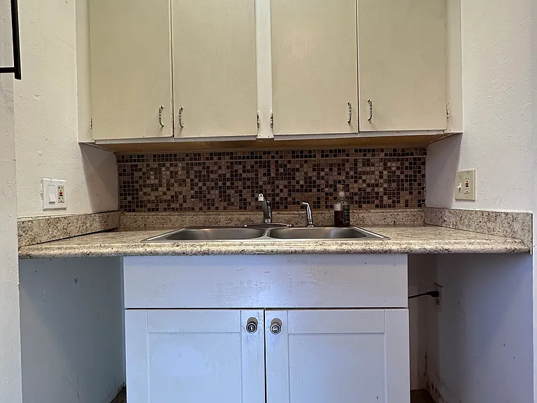 331 North St #4 — Photo 5