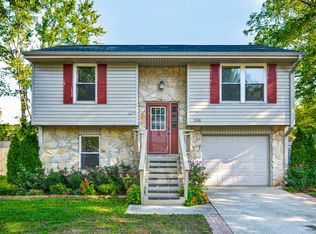 308 Glenbrook Dr, Seymour, IN 47274