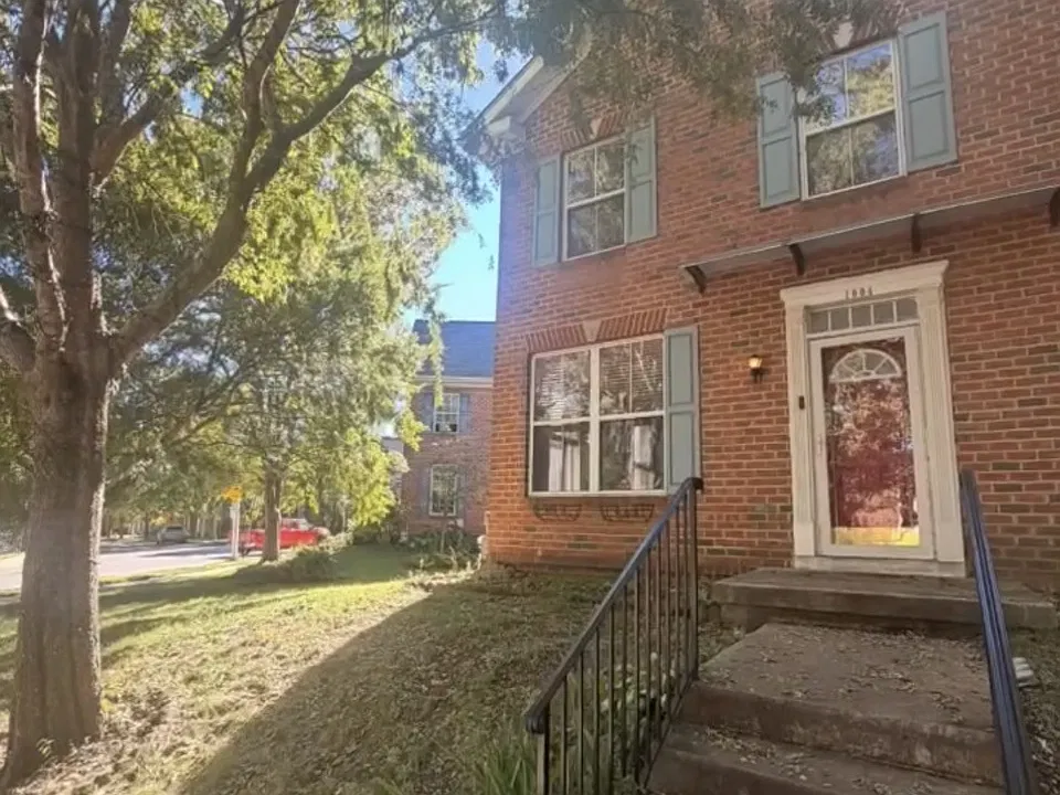 1004 Myrtle Ave #1
