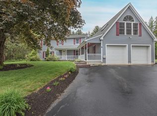 35 Evergreen Dr, North Andover, MA 01845