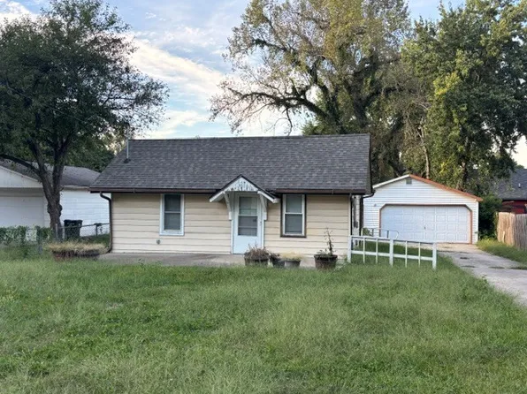 620 NE Aurora Ave, Des Moines, IA 50313