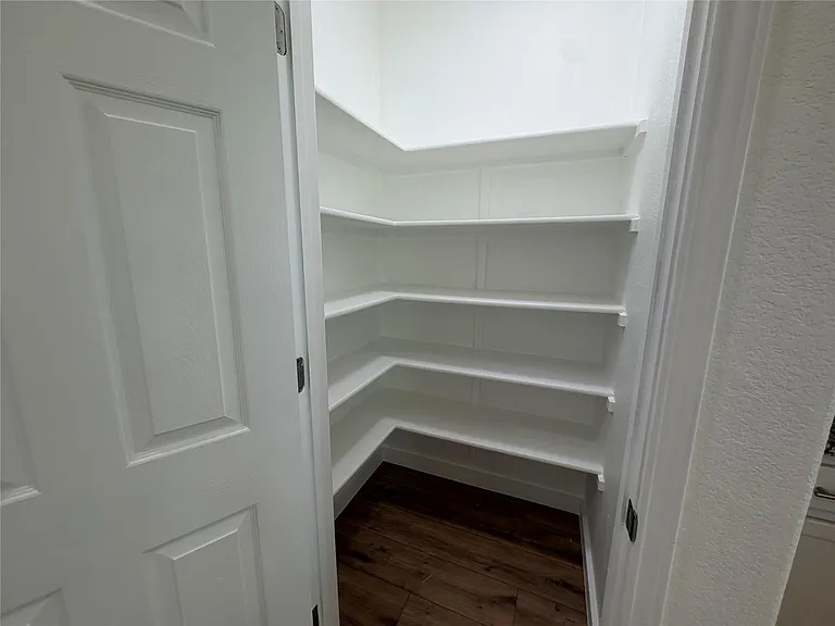 10321 Forest Grove Dr — Photo 7