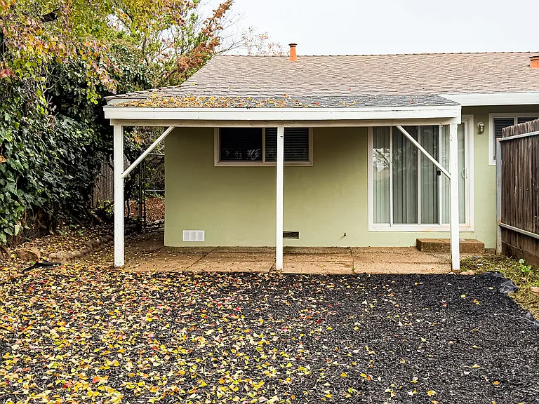 308 Montrose Dr #A — Photo 8