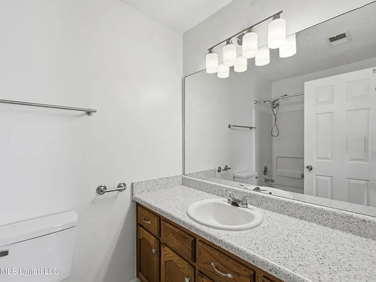 7625 Lilly Dr — Photo 6