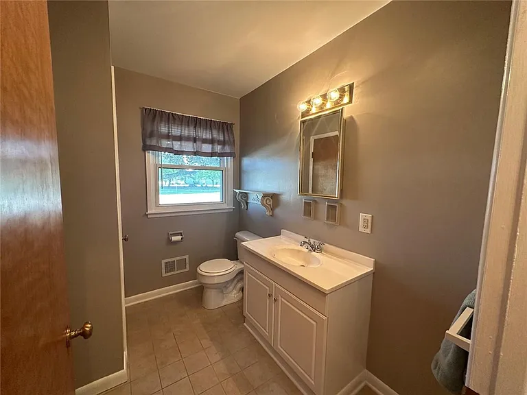 273 West Ave — Photo 7