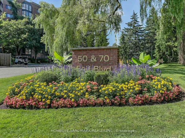 50 Baif Blvd #112, Richmond Hill, ON L4C 5L1