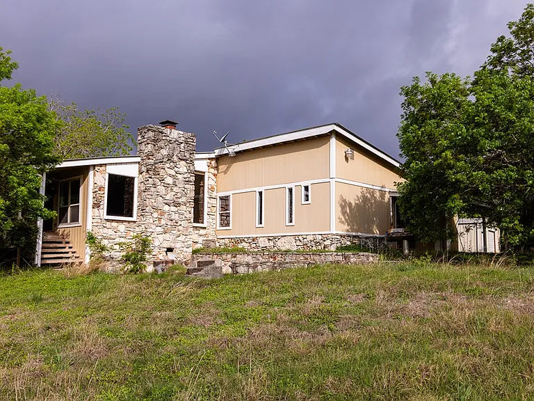 123 FM 480 — Photo 7