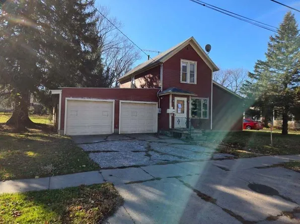 1412 Bush St, Red Wing, MN 55066