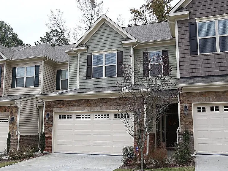 345 Scotlow Way — Photo 10