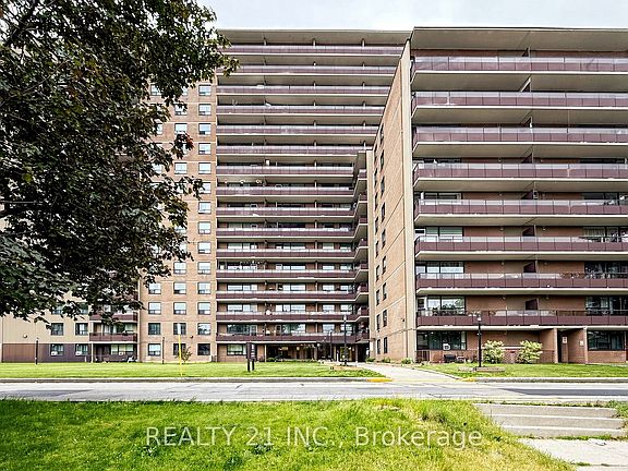 4th image of 180 Markham Rd #819