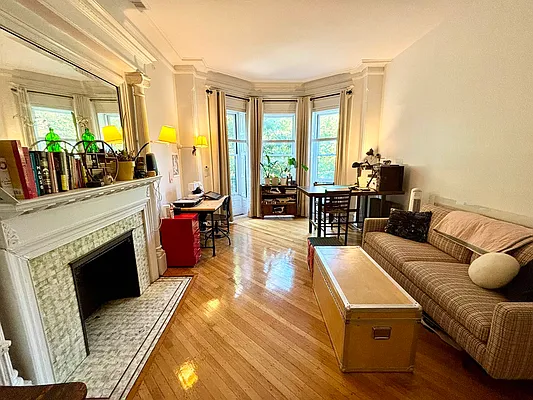 Rented by Garfield Realty  | media 6