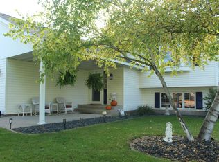 1707 Louden Ave N, Glencoe, MN 55336