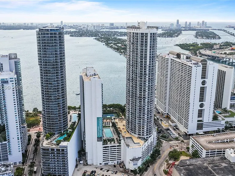 1750 N Bayshore Dr #2804 — Photo 29