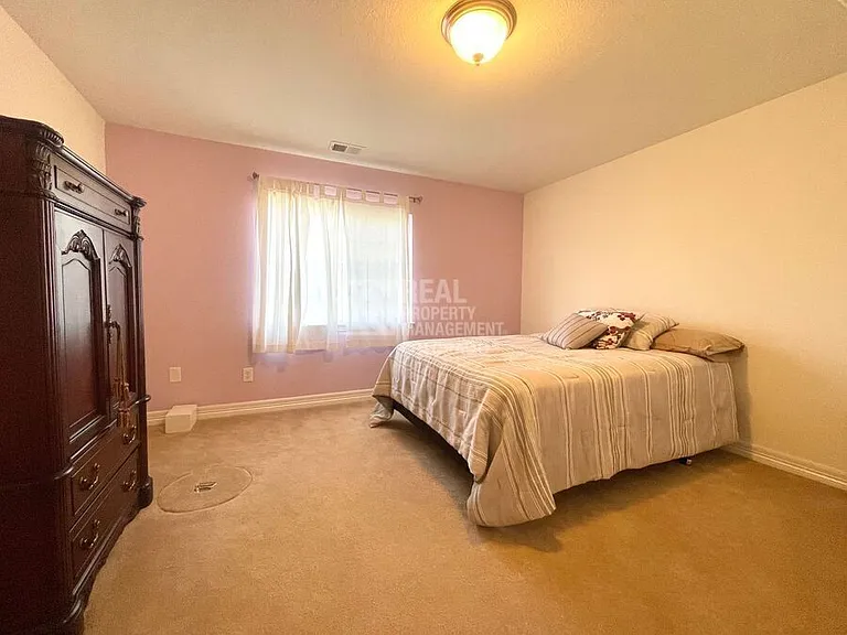 7586 S Biloxi Ct — Photo 14