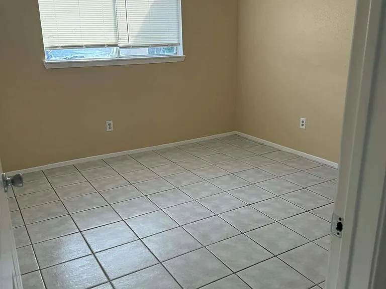 6122 S Greenpark Dr — Photo 9