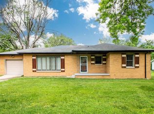 1115 W Wilshire Dr, Peoria, IL 61614