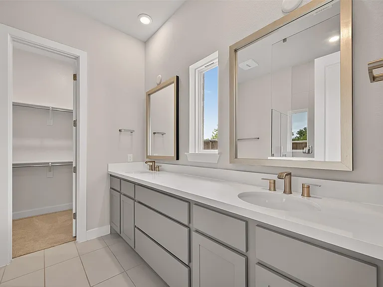 4906 Tanyard Manor Dr — Photo 31