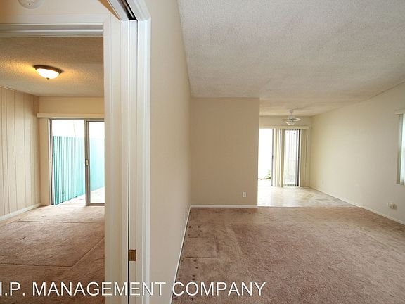 4th image of 3326 Armada Dr