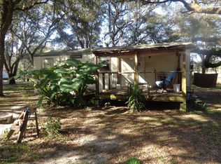 104 S Cooper Lake Dr, Interlachen, FL 32148