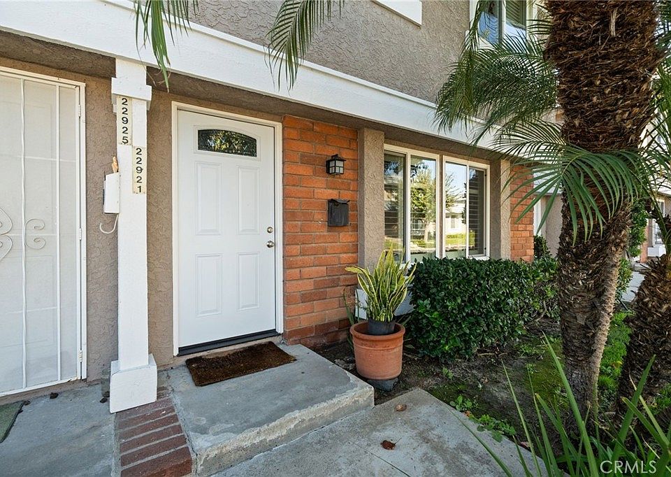 1st image of 22921 Crol Ln