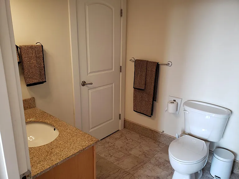 15412 SE 66th Pl — Photo 3