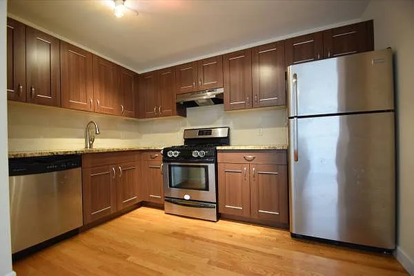 Rented by Urban Realty NYC | media 10