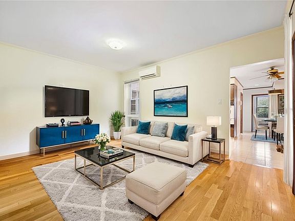 2nd image of 447 Avenue Y