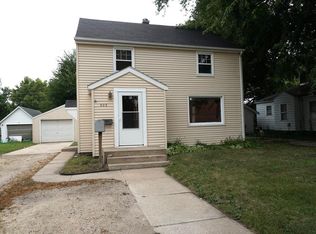 605 5th Ave, Charles City, IA 50616
