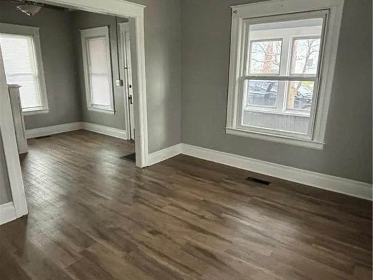 428 S Meadow St — Photo 3