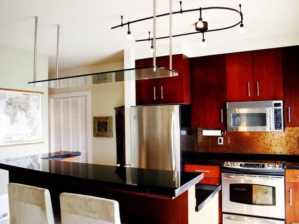 1026 NE 65th St Unit 410, Seattle, WA 98115