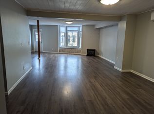 274 1/2 Main St #2, Lansing, IA 52151