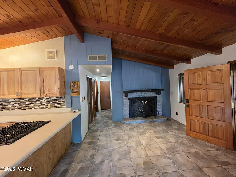 2361 W Stratton — Photo 12