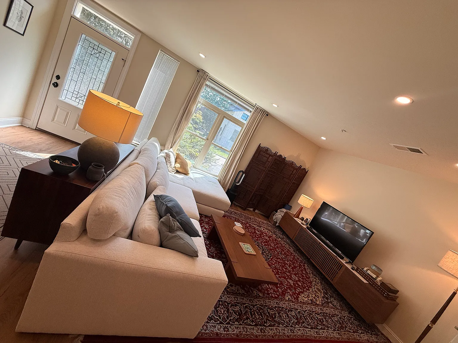 3 bed, 2.5 bath, 1516 sqft, $2,525 — Photo 4