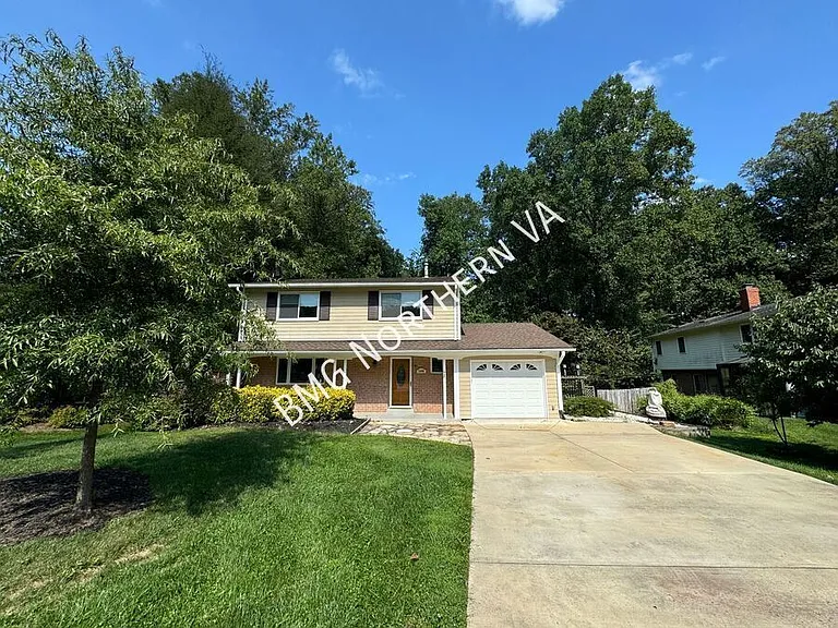 5406 Gainsborough Dr — Photo 1