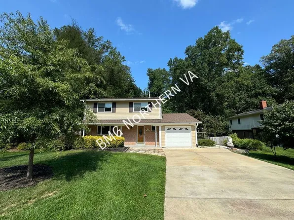 5406 Gainsborough Dr, Fairfax, VA 22032