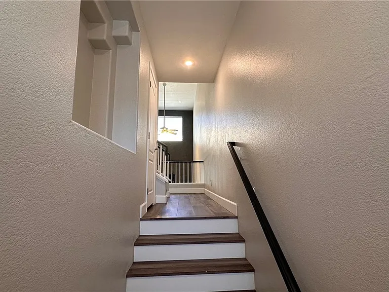 5268 Island Chain Rd — Photo 19