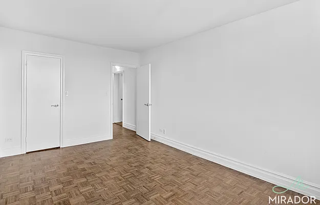 Rented by Mirador Real Estate | media 22