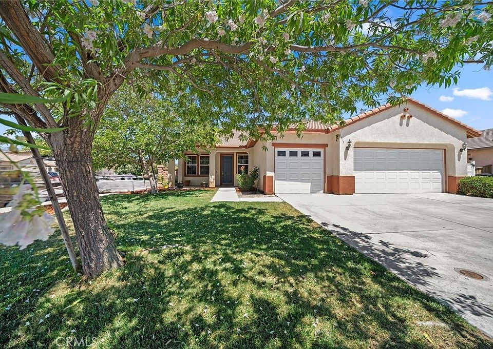 1st image of 255 Clydesdale Ct