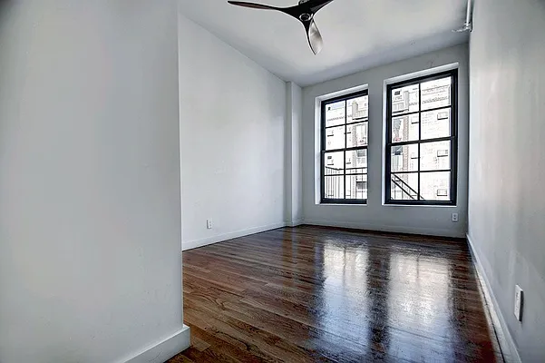 Rented by Urbane Brokerage | media 31