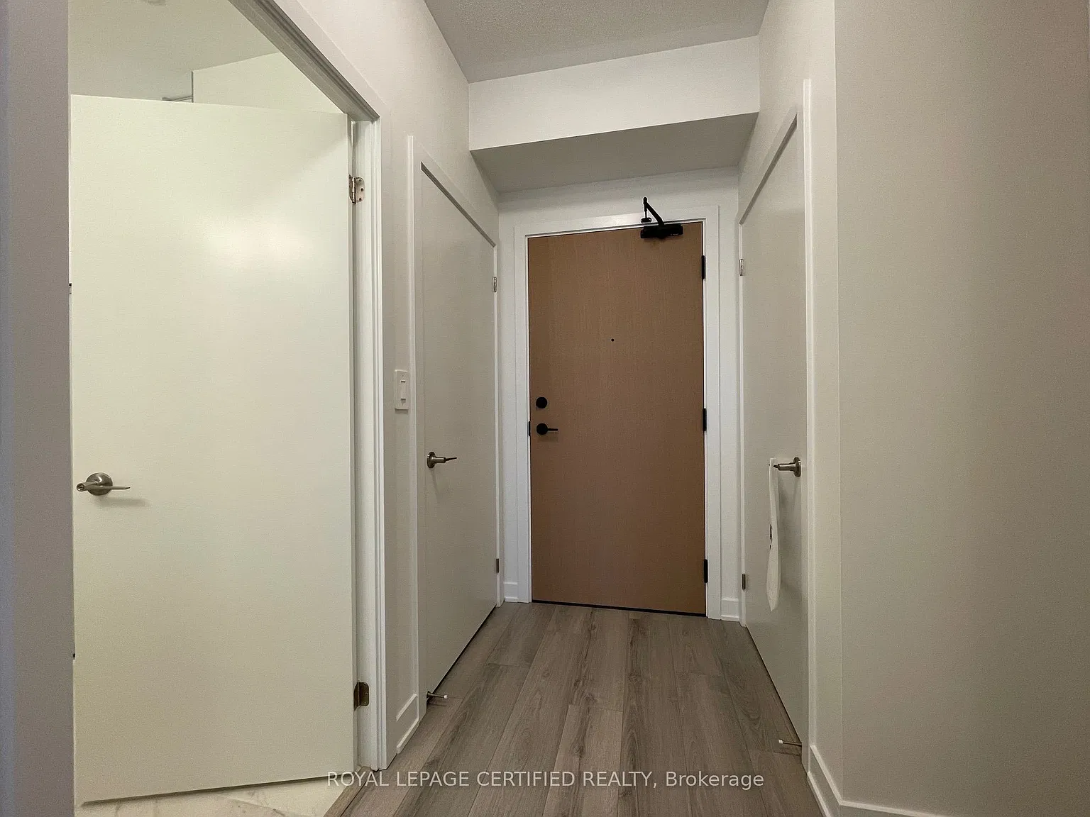 MV1 Condos — Photo 2