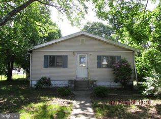776 S 6th St, Vineland, NJ 08360