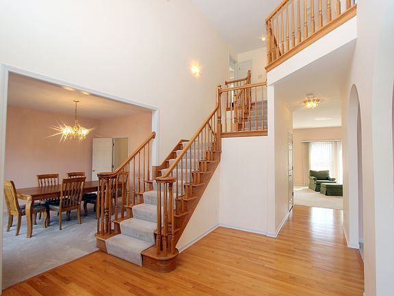 3rd image of 8409 Cheshire Ct